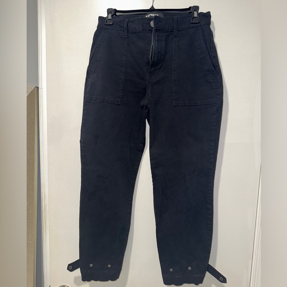 High waisted cargo pants, up to ankles, past knees